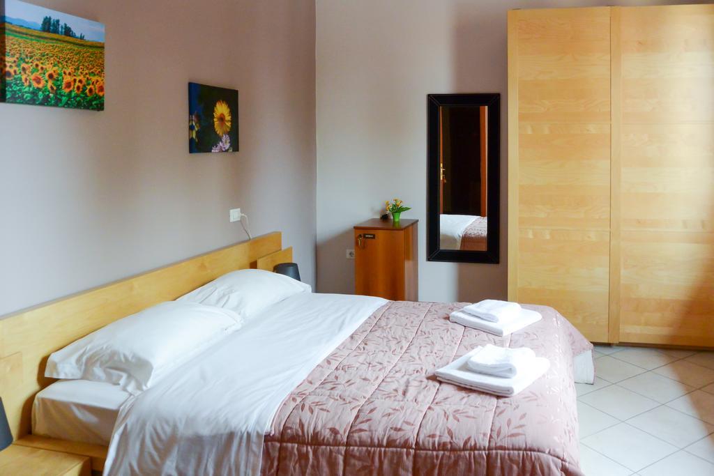 Weekend Guest house 3*